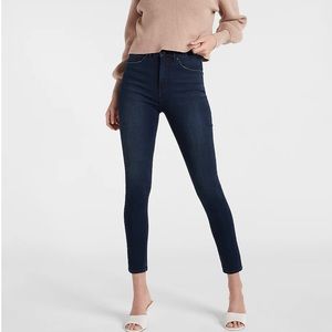 NWT Express high Waisted Extra Supersoft Dark Wash Skinny Jeans size 4R